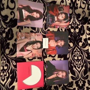 Itzy guess who?? pre-order benefit